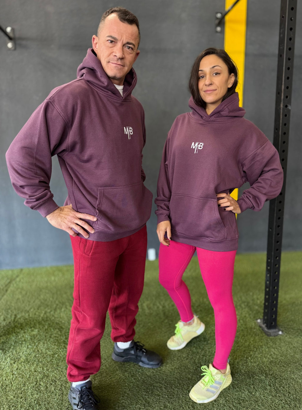 Sudadera morada Ambitiou2