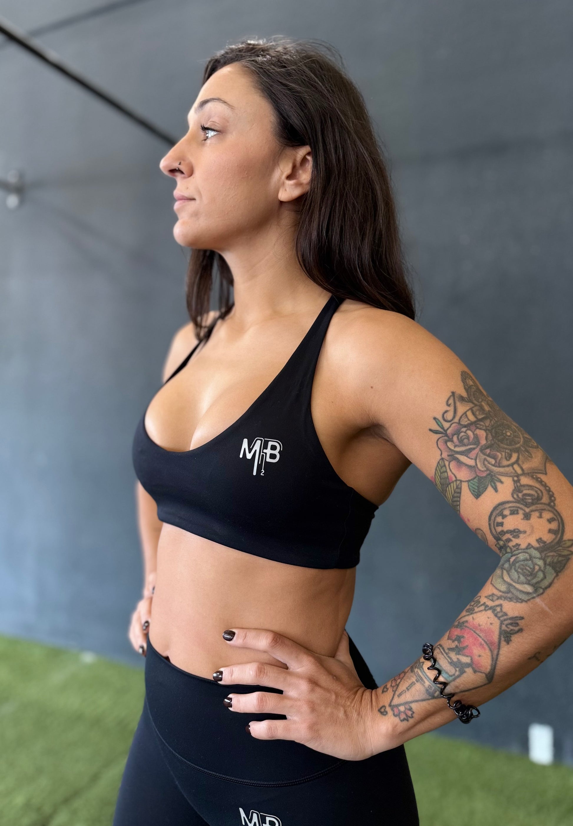 Top deportivo M2B Black Panther