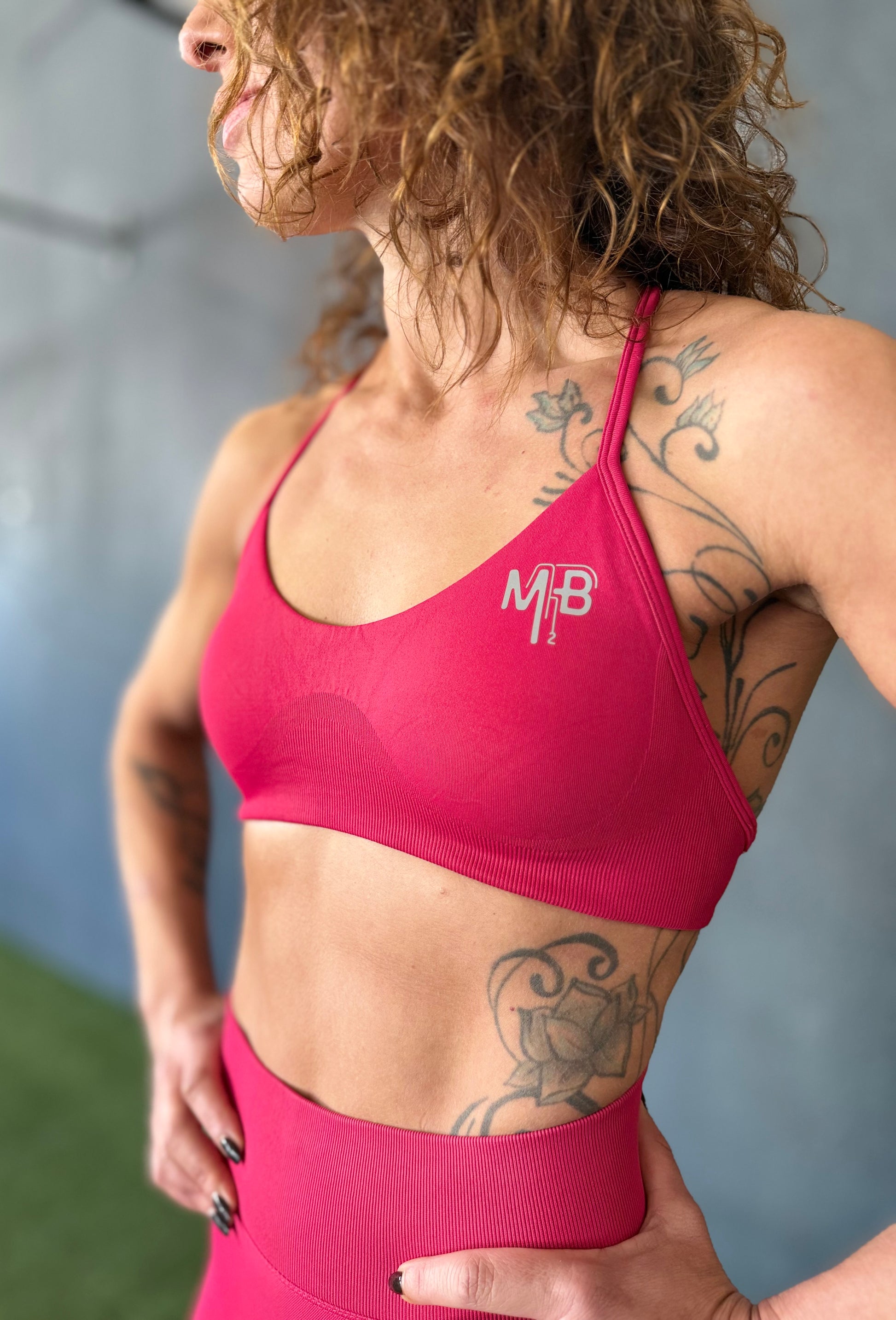 Top deportivo M2B rosé life