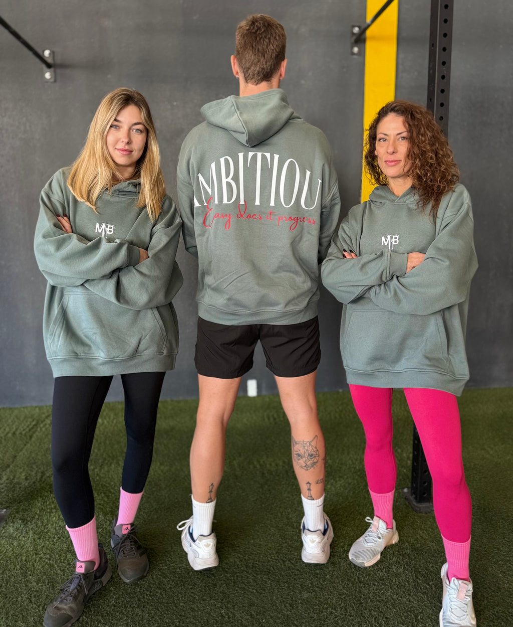 Sudadera verde Ambitiou2