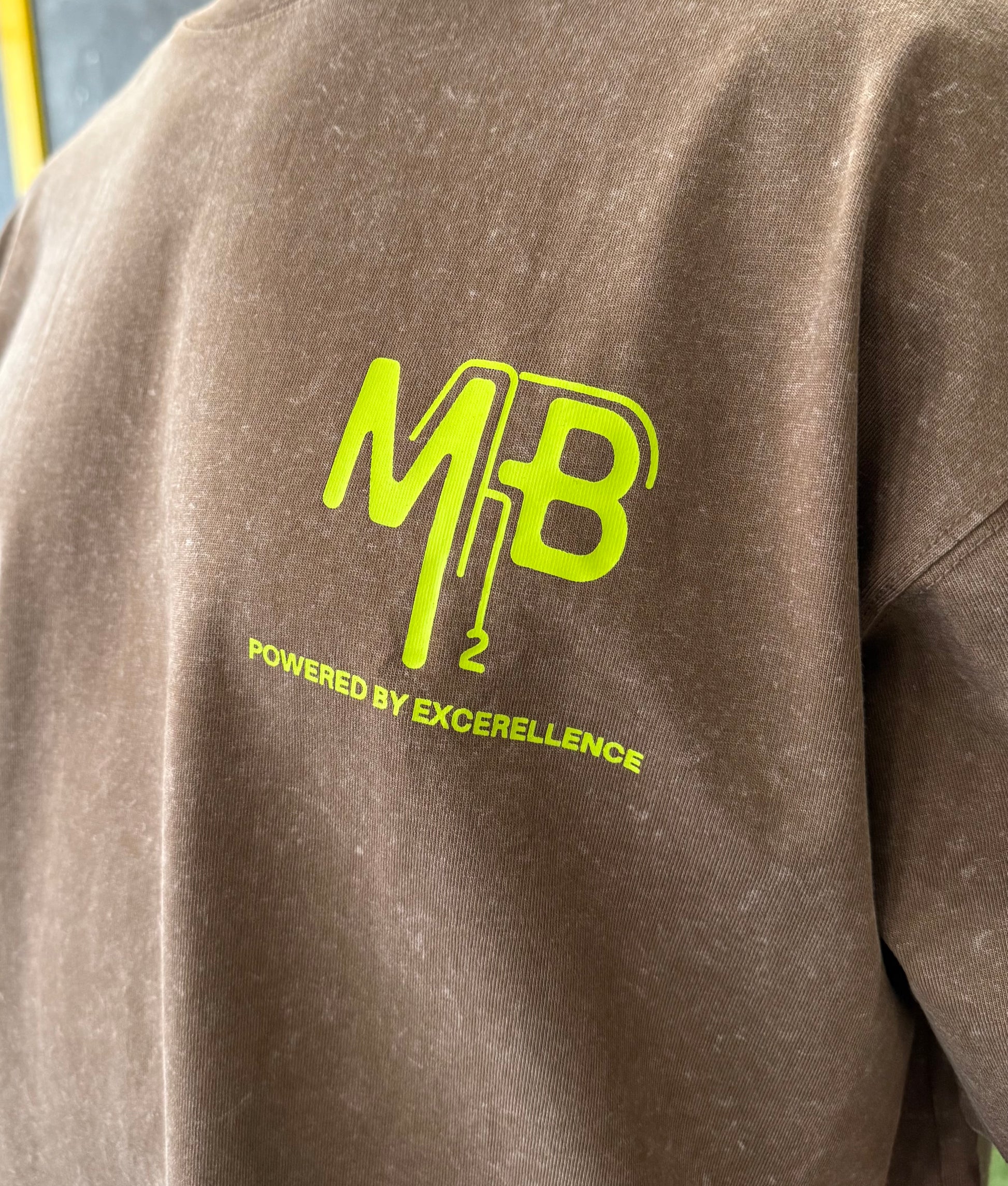 Camiseta Marrón No Limit, No Excuses