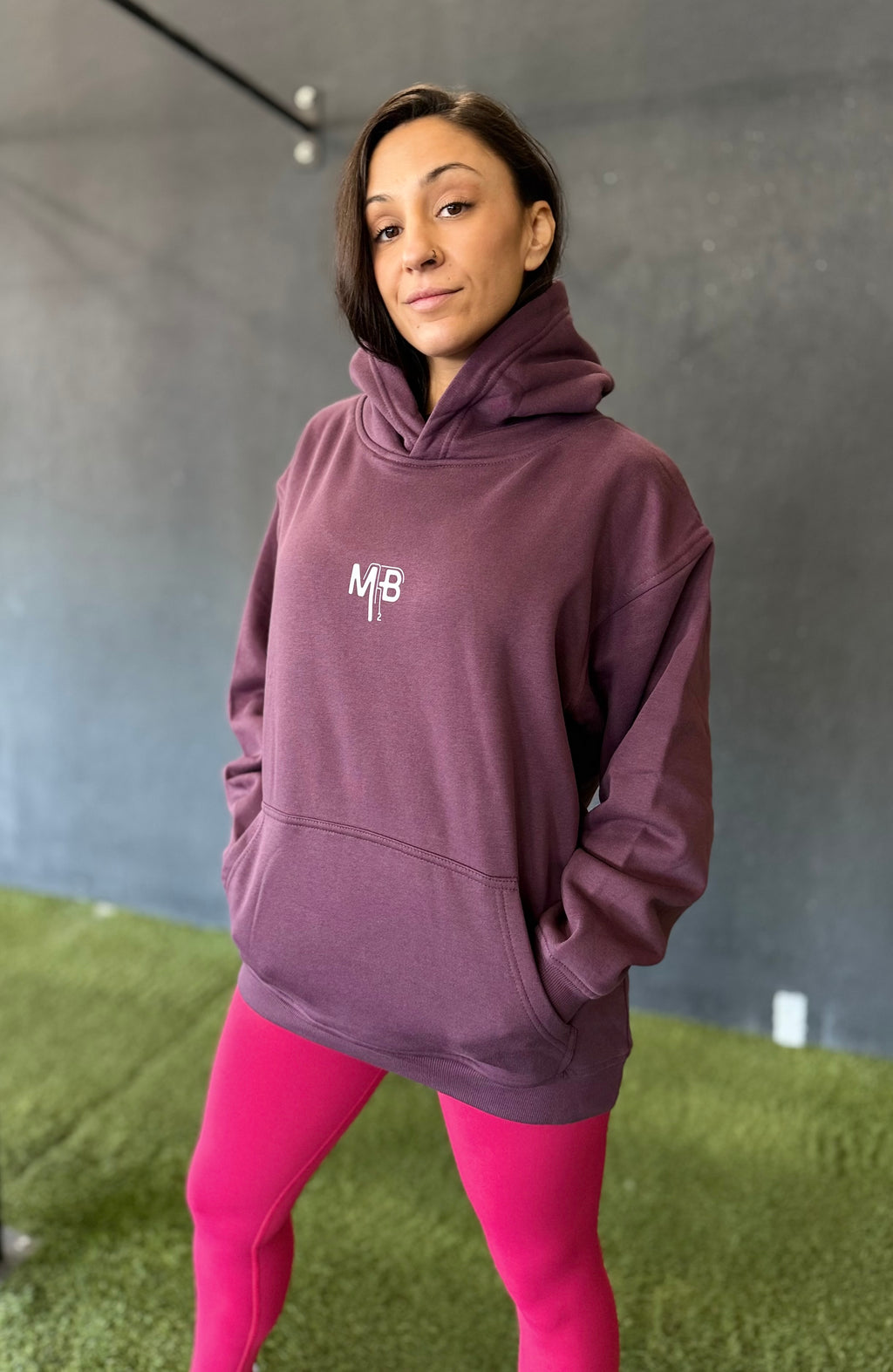 Sudadera morada Ambitiou2