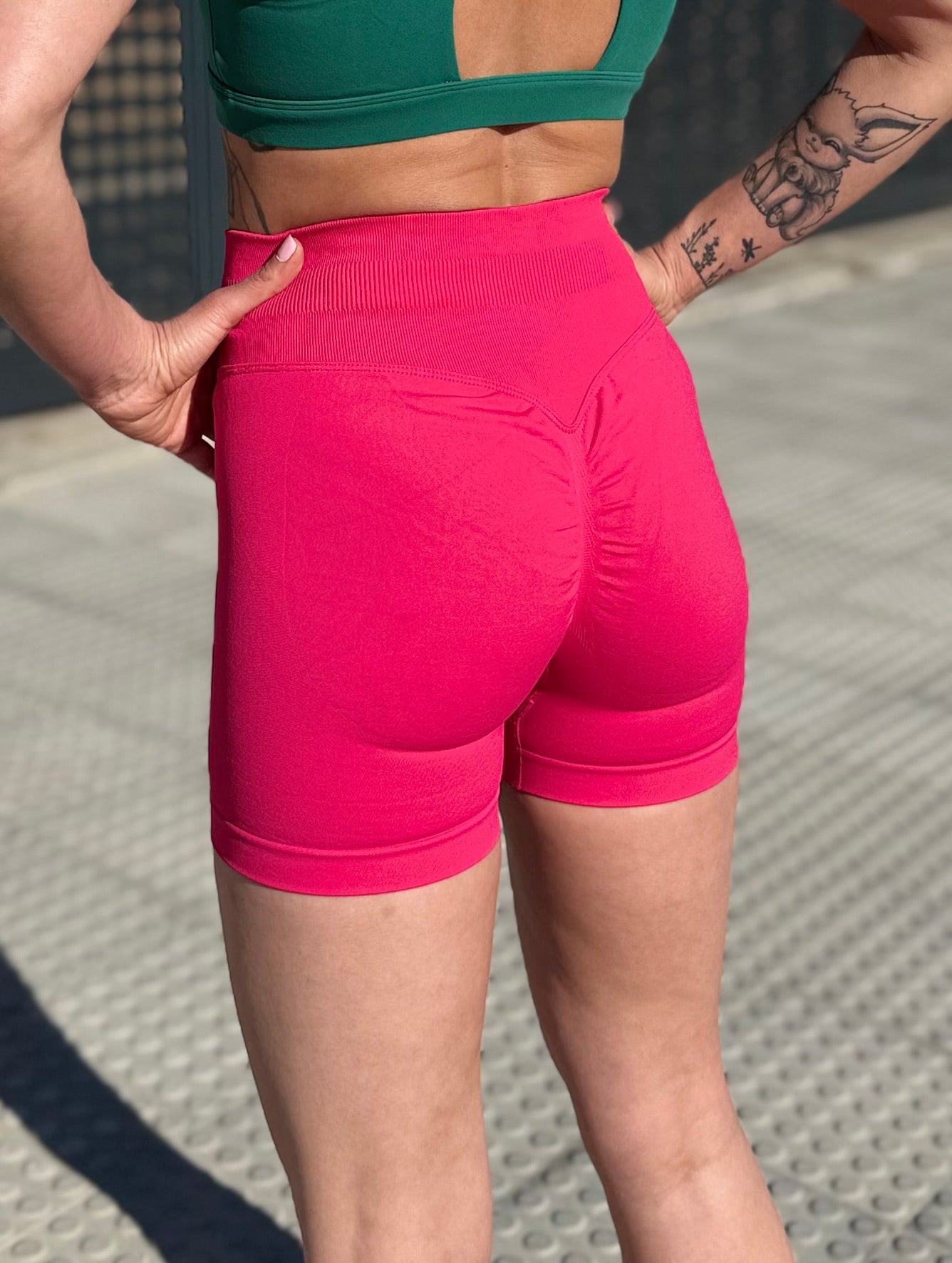 Short Deportivo M2B Hyperpink