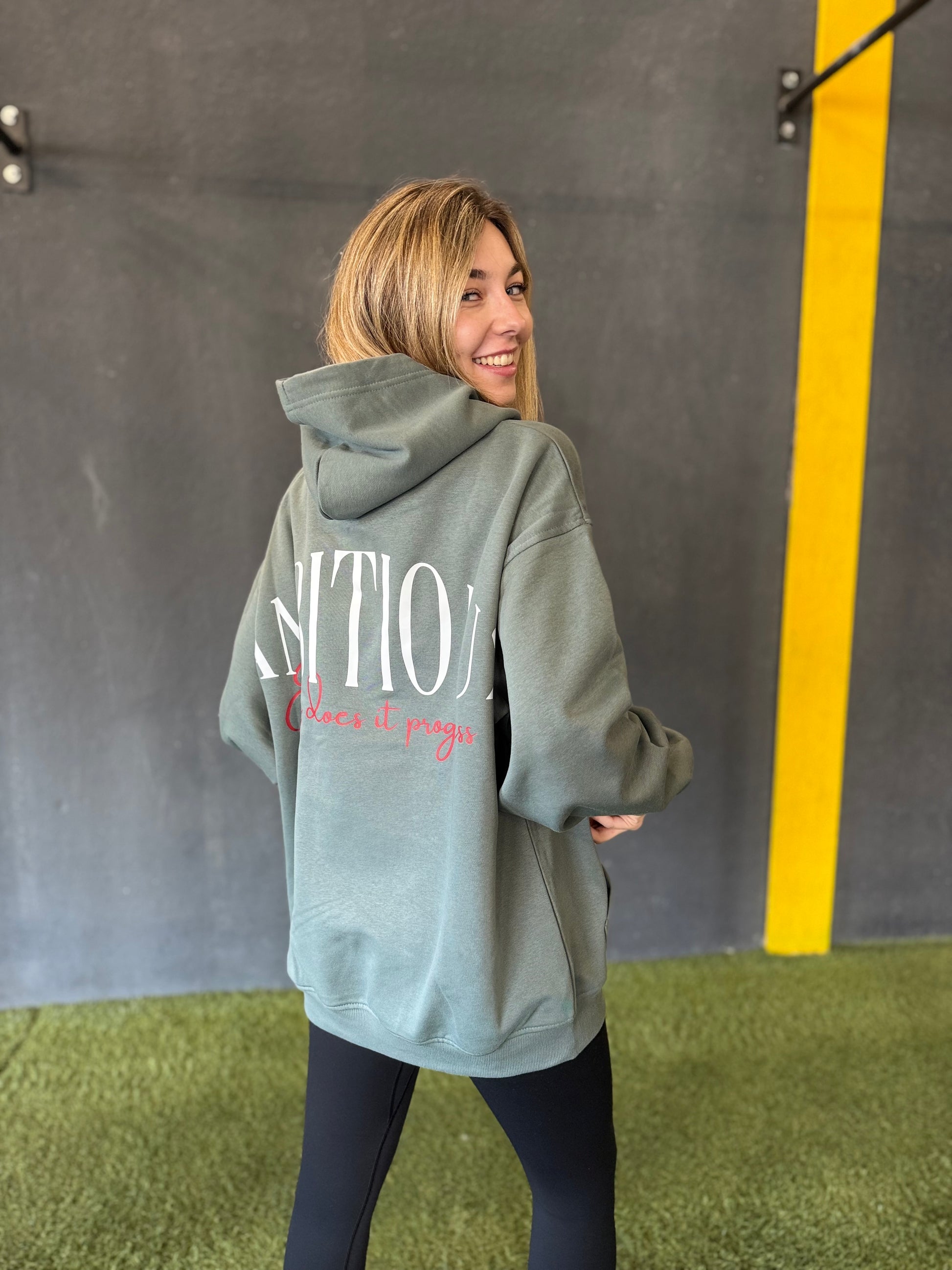 Sudadera verde Ambitiou2