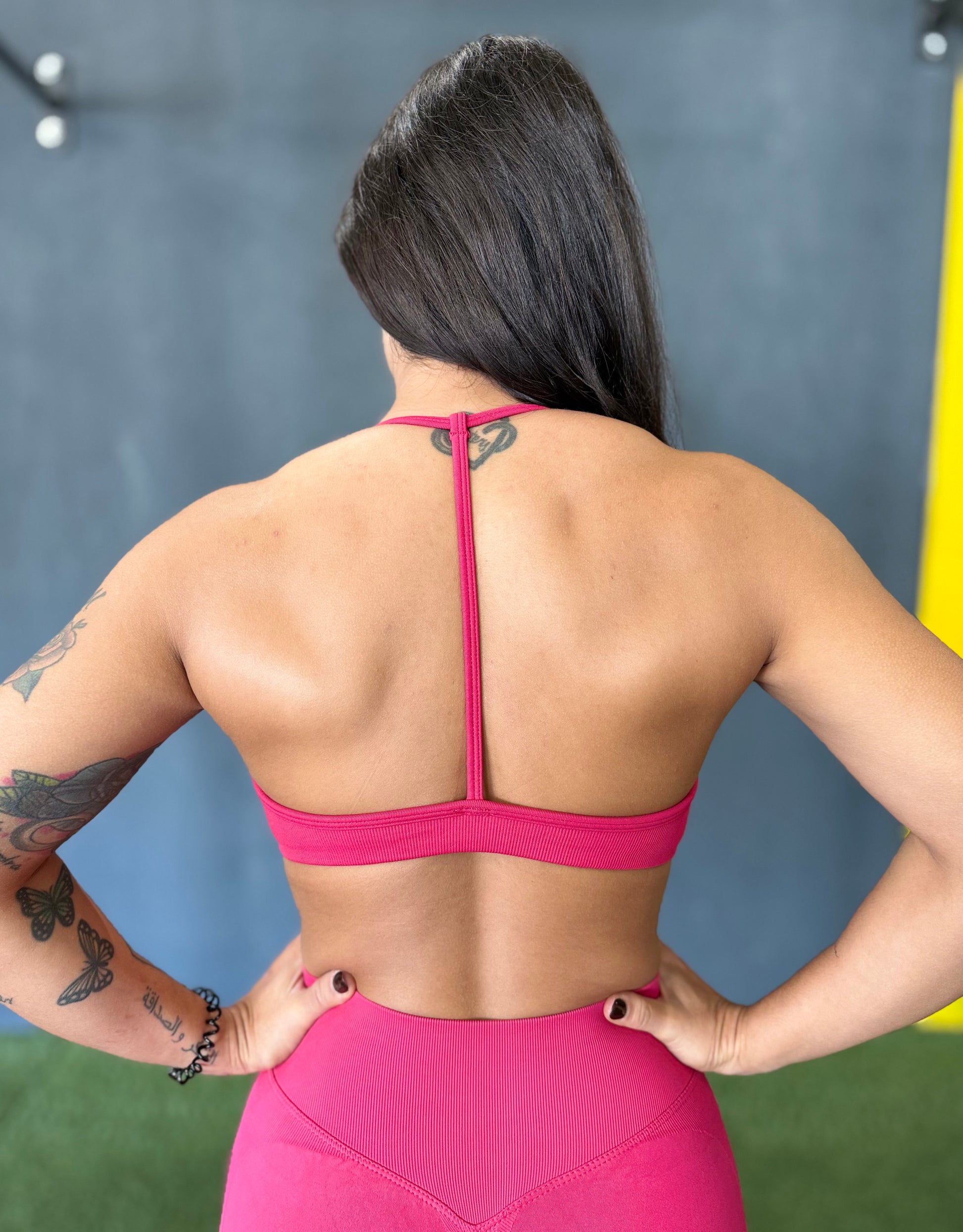 Top deportivo M2B rosé life