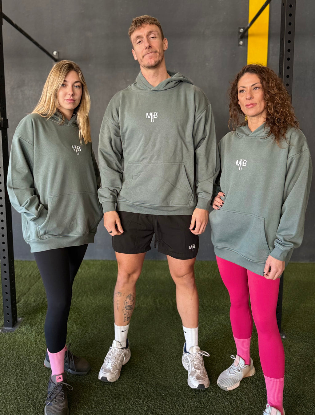 Sudadera verde Ambitiou2