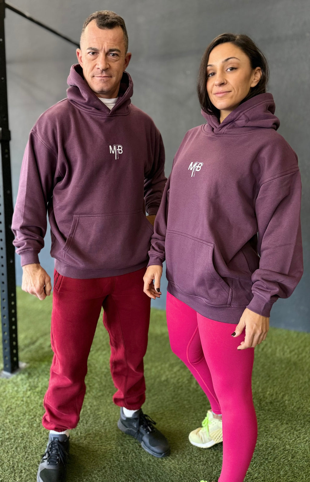 Sudadera morada Ambitiou2