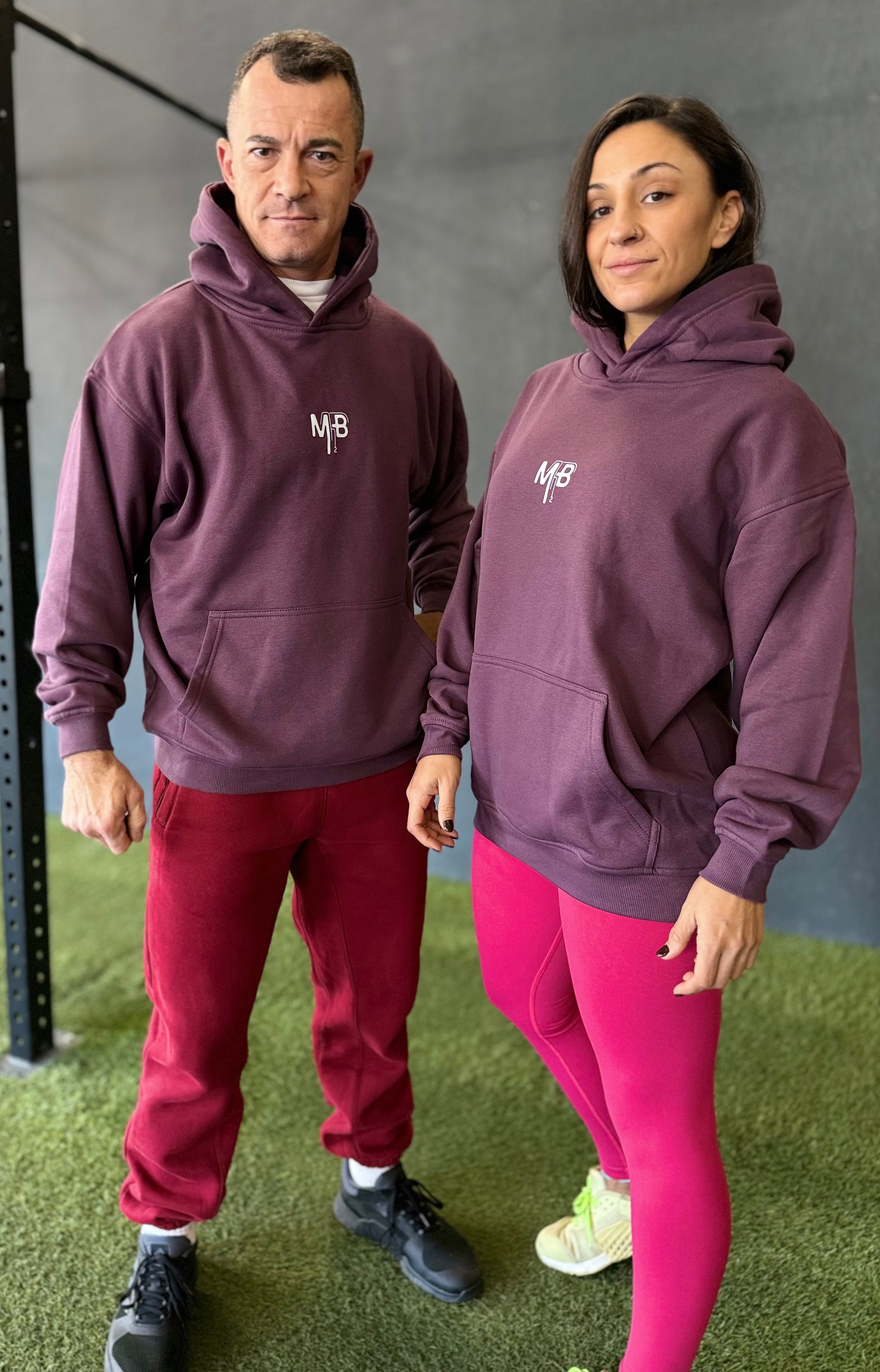 Sudadera morada Ambitiou2