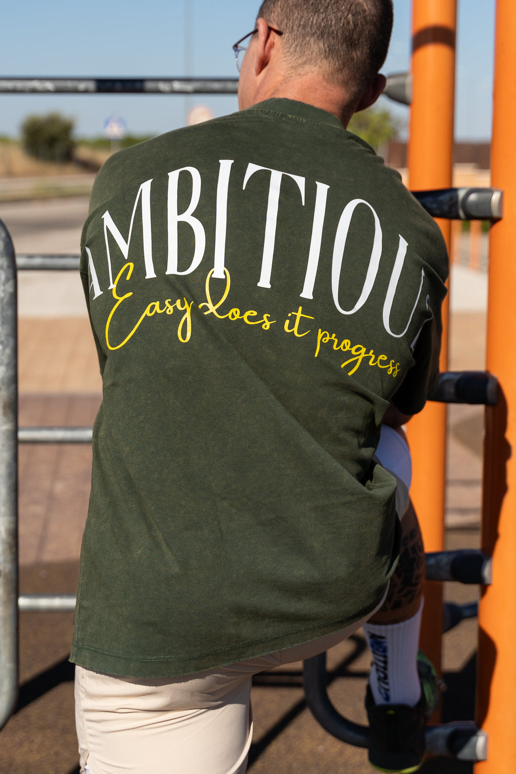 Camiseta vintage Ambitiou2.0 verde