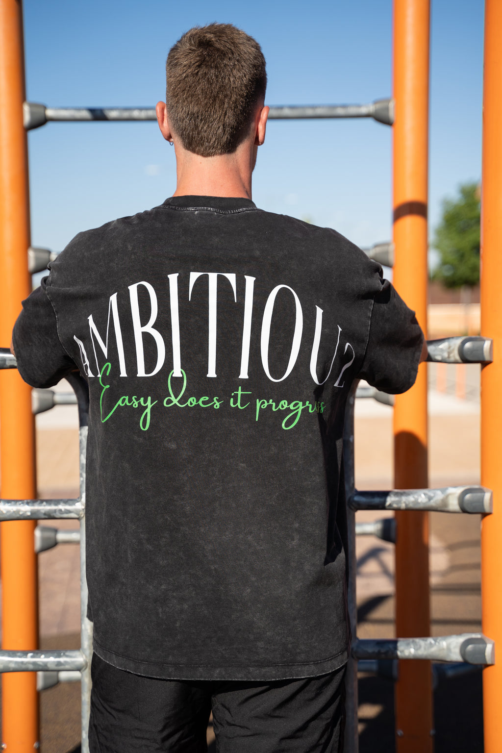 Camiseta vintage Ambitiou2.0 negra