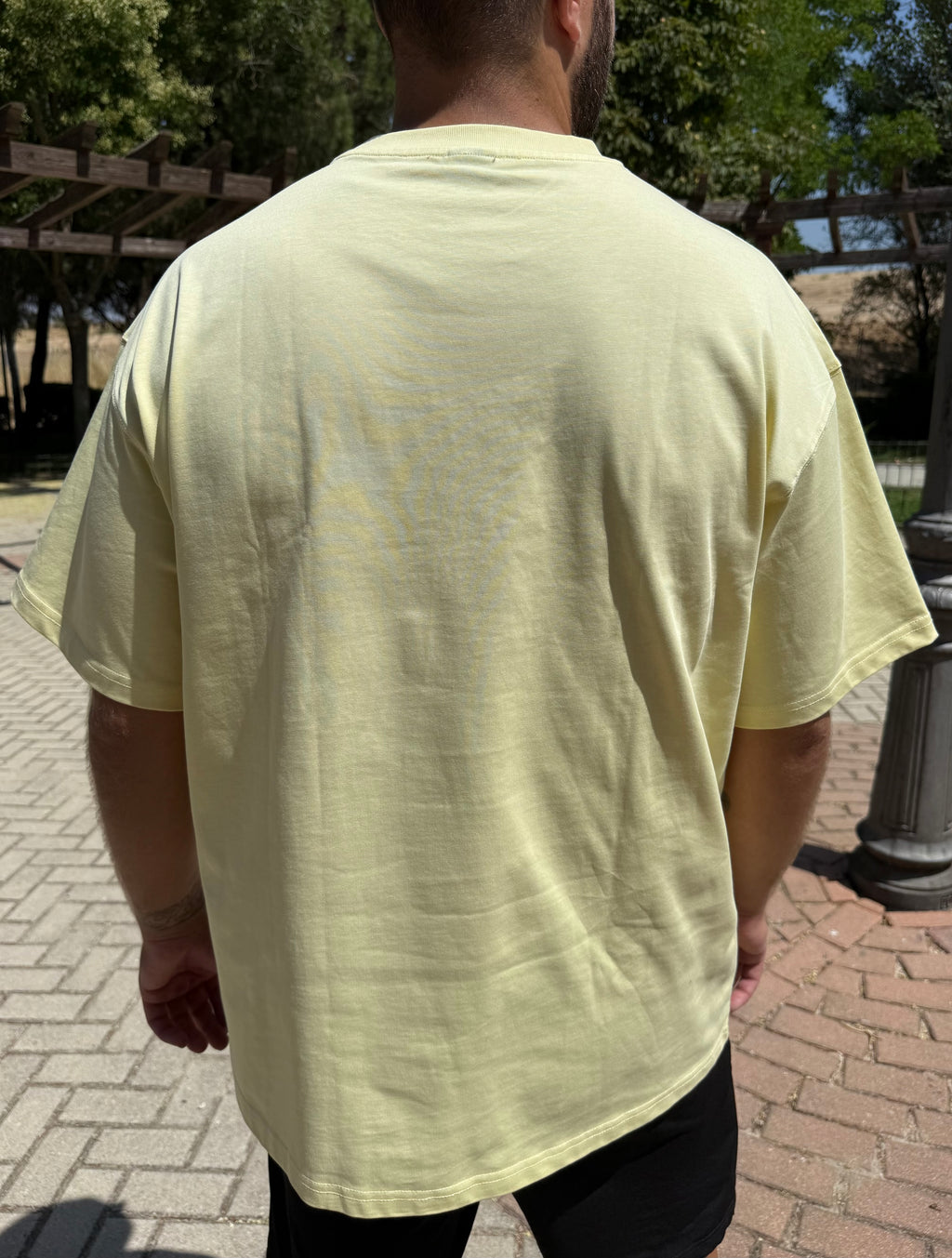 Camiseta Strong M2B - Amarillo solar