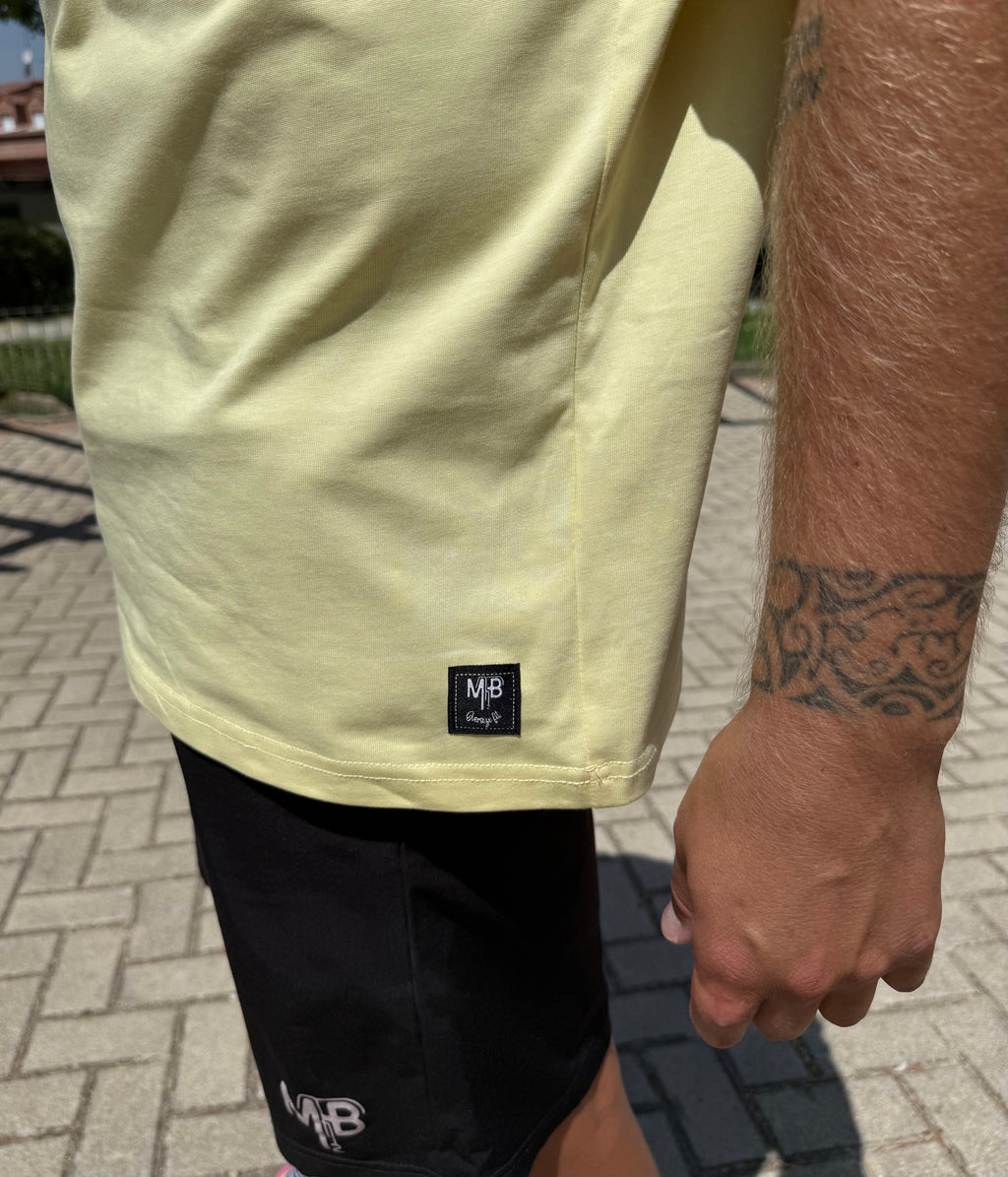 Camiseta Strong M2B - Amarillo solar