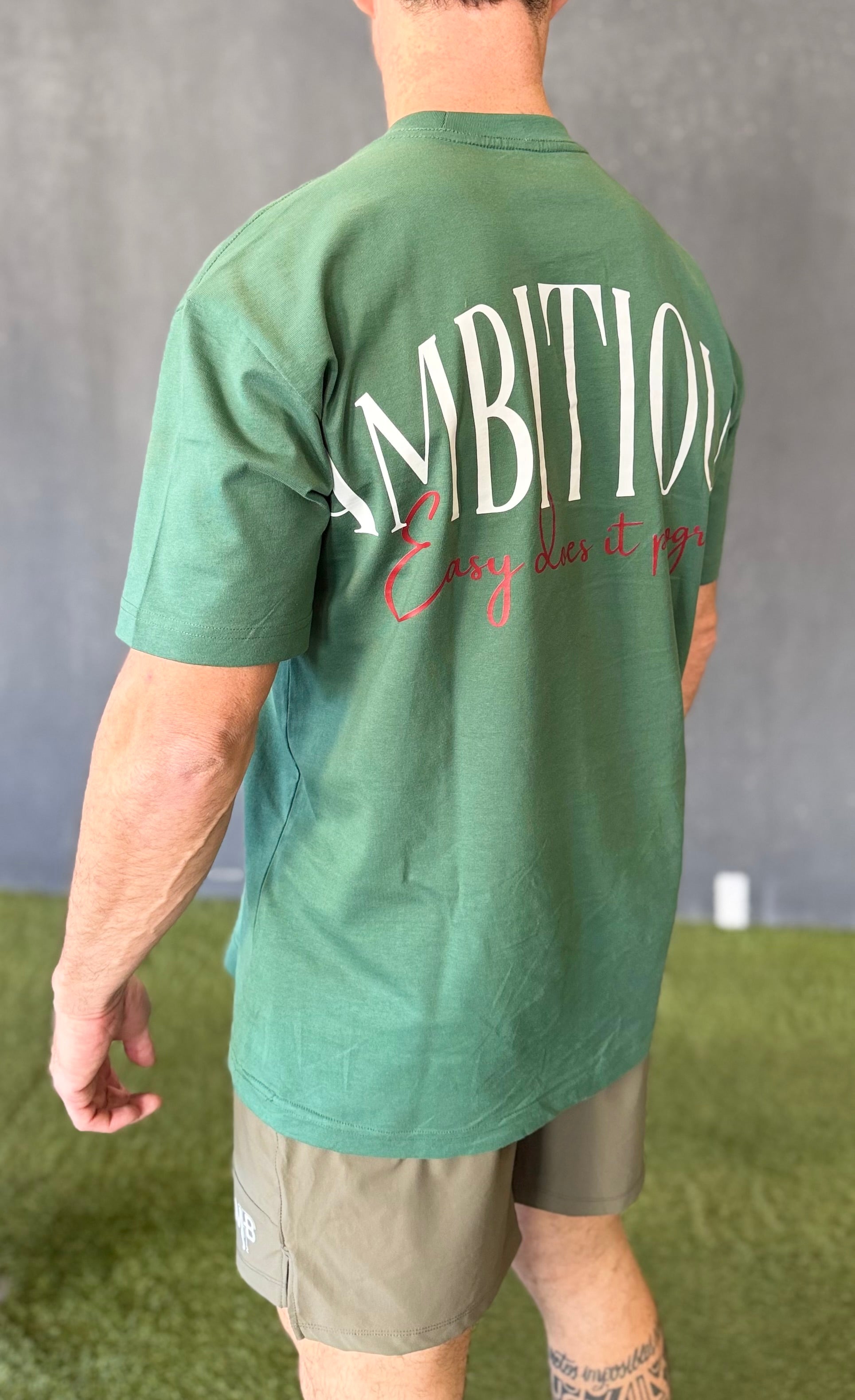 Camiseta Oversize verde botella Ambitiou2.0