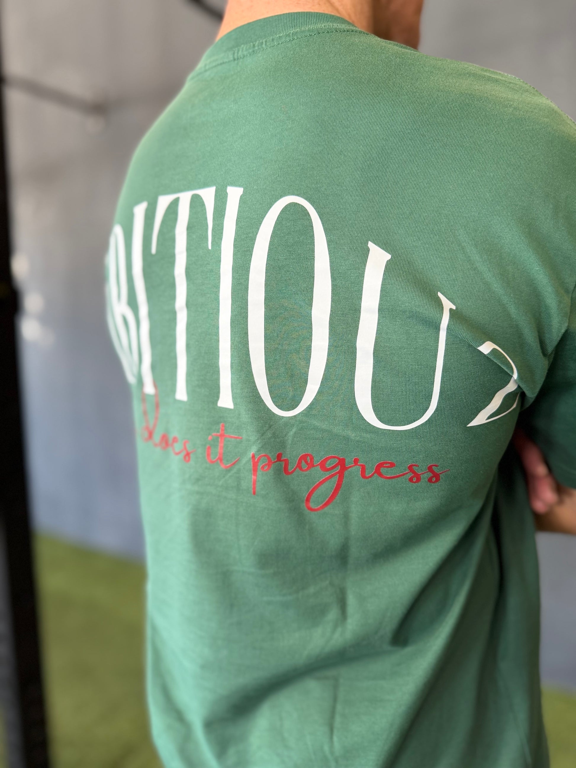 Camiseta Oversize verde botella Ambitiou2.0